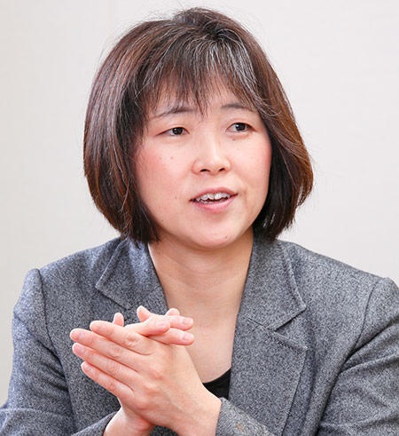 青山 桂子氏